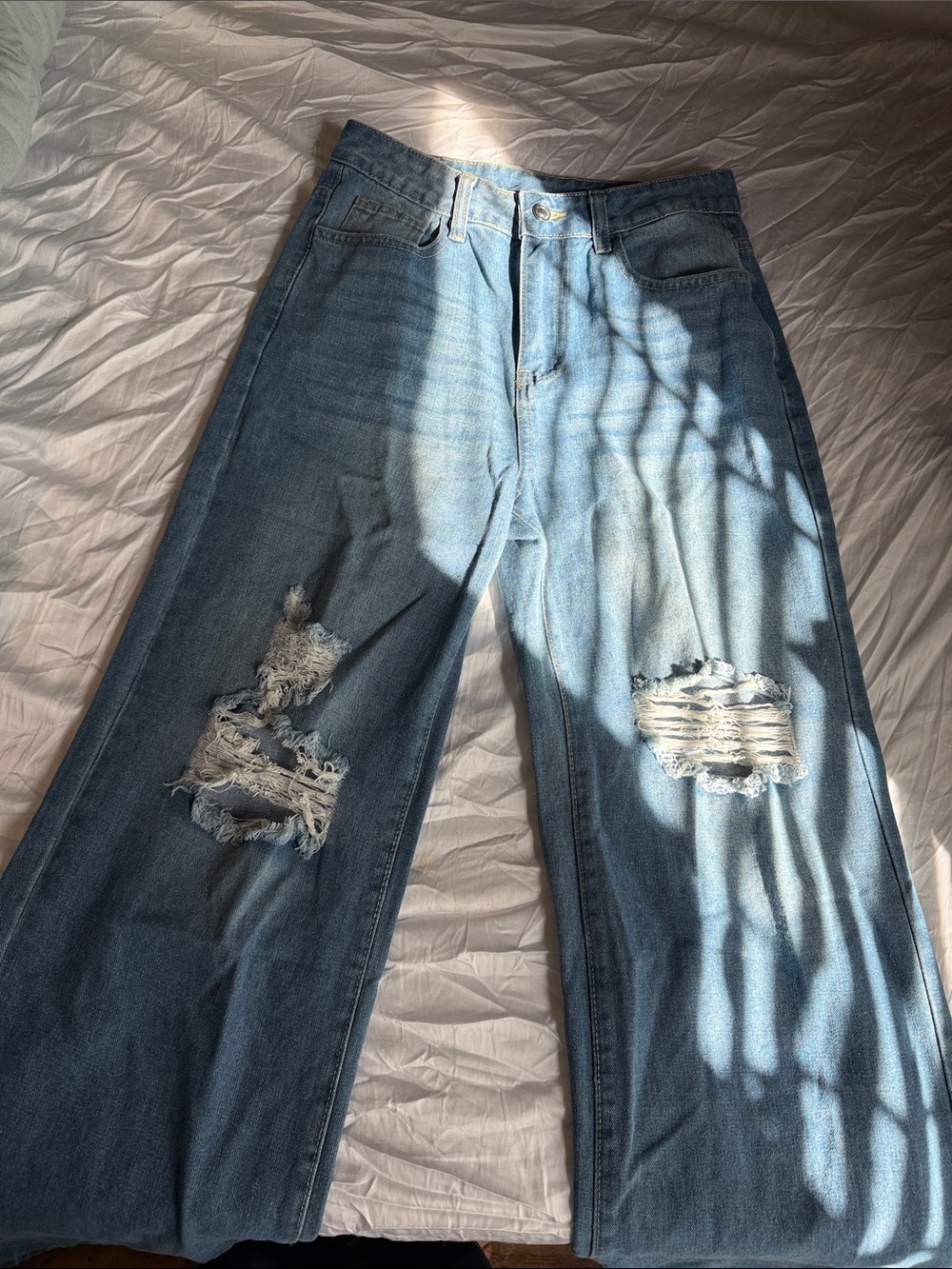 SHEIN Light Blue Distressed Wide-Leg Jeans